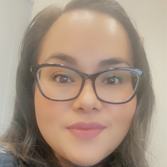 Meet your Posher, Marta - Picture 1 of 1